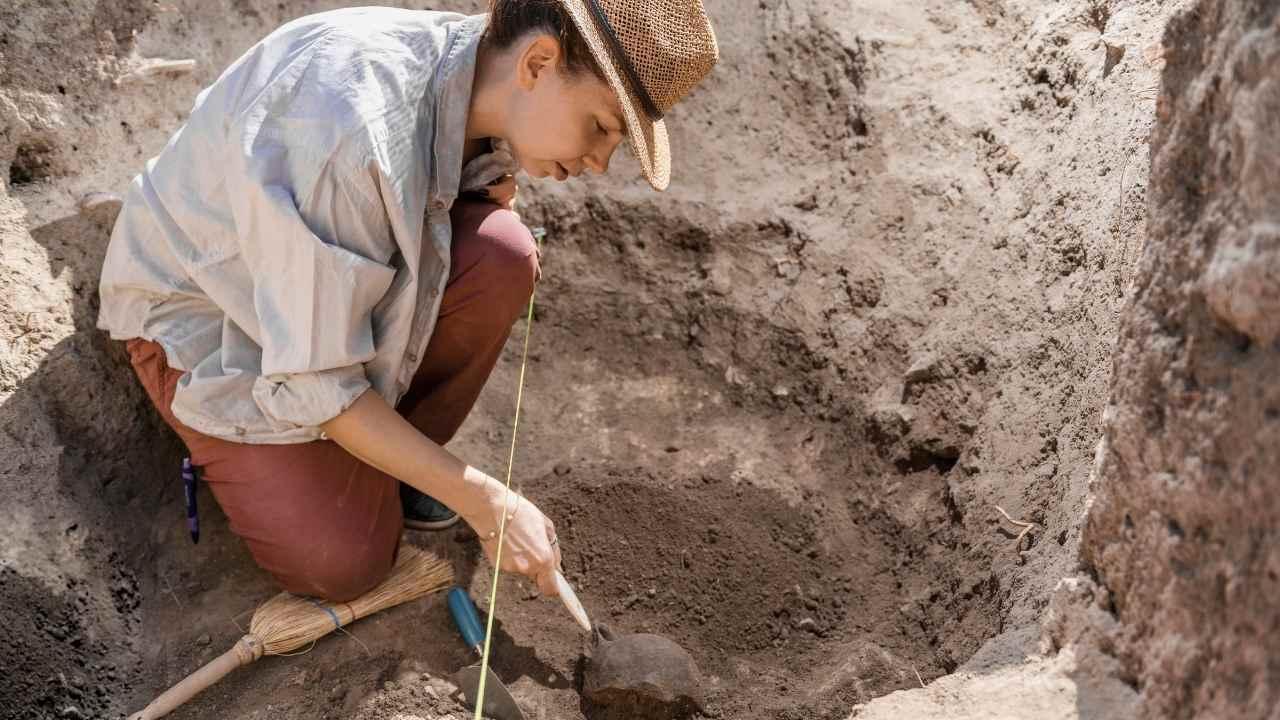 Bilim insanları 500 bin yıllık alet buldu: Çıkardıklarında hayrete düştüler