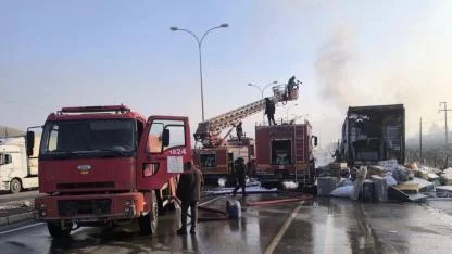 Cilvegözü’nde Tır Yangını Korkuttu