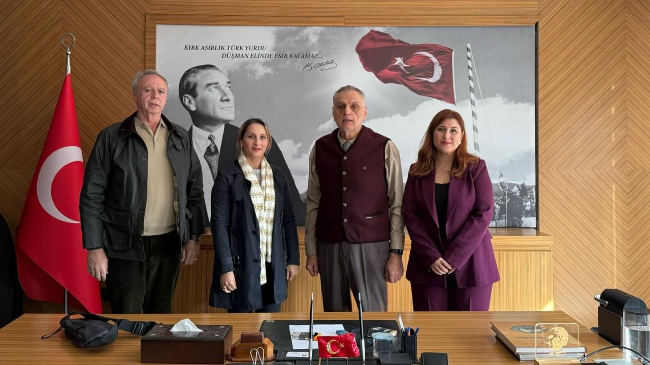 Depremzede Çocuklar Ve Kadınlar İçin Umut Oluyorlar