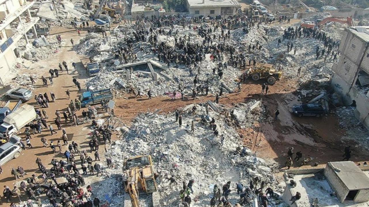 DEPREMZEDE KOBİLERE DESTEK