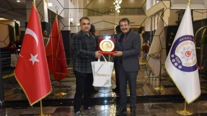 EMNİYET PERSONELLERİNE PLAKET VERİLDİ