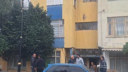 Eşi ve kızını öldüren kişi polise teslim oldu