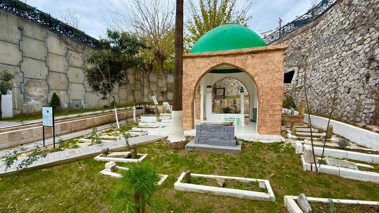 Gazi Abdurrahman Paşa Türbesi Yeniden İhya Ediliyor