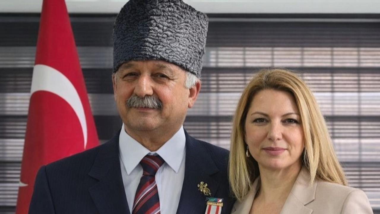 Gaziler ve Şehit Ailelerinden Bayrağa Yapılan Saldırıya Sert Tepki