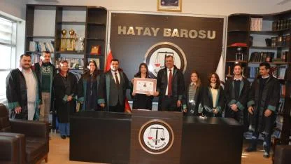 Genç Avukatlar Meslek Yeminiyle Avukatlığa İlk Adımı Attı