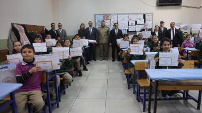 Hatay’da 374 Bin Öğrenci Karne Heyecanı Yaşadı