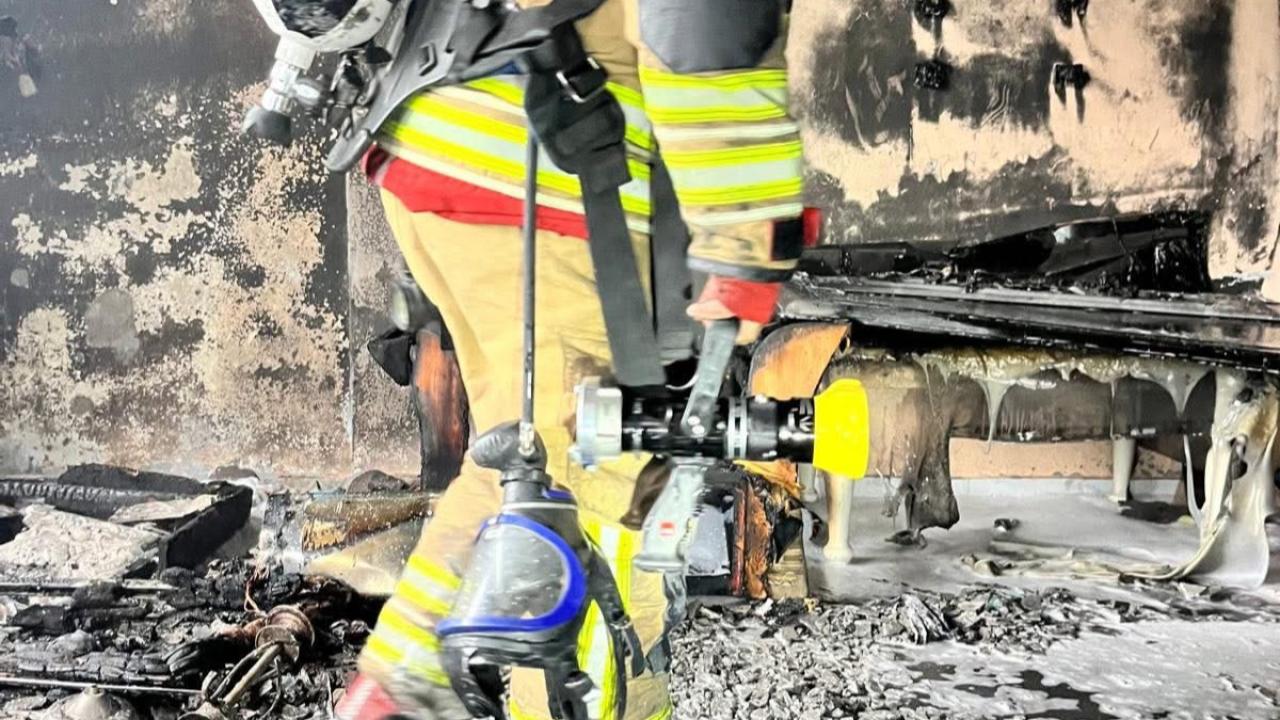 Hatay'da evde çıkan yangında 2 kişi dumandan etkilendi