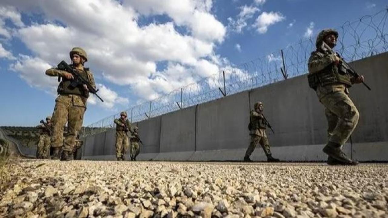 Hudutlarda 108 Kişi Yakalandı, 853 Kişi Sınırı Geçemeden Durduruldu