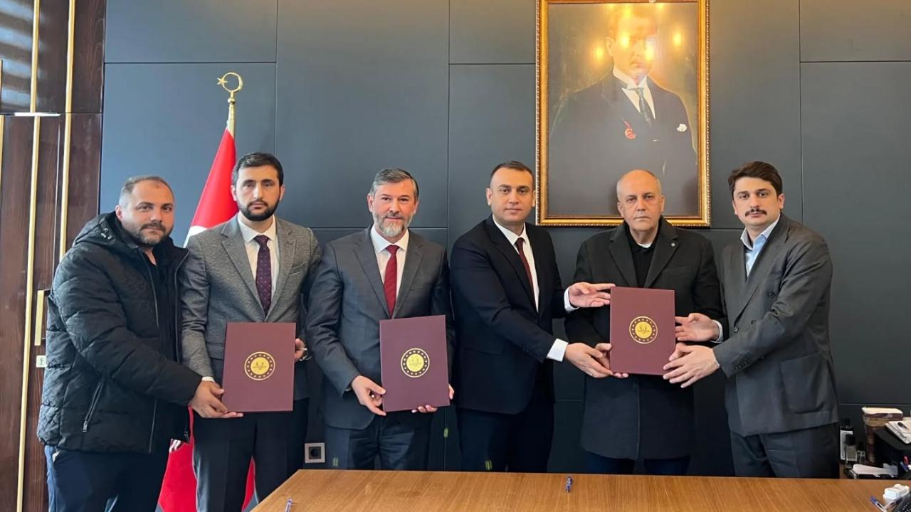 İki Yeni Cami İçin İmzalar Atıldı