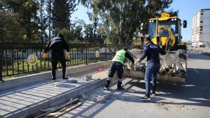 İskenderun’da Kaldırım Yapım Ve Yenileme Çalışmaları