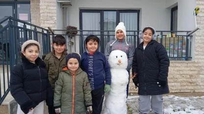 Karda Çocuklar Eğlendi