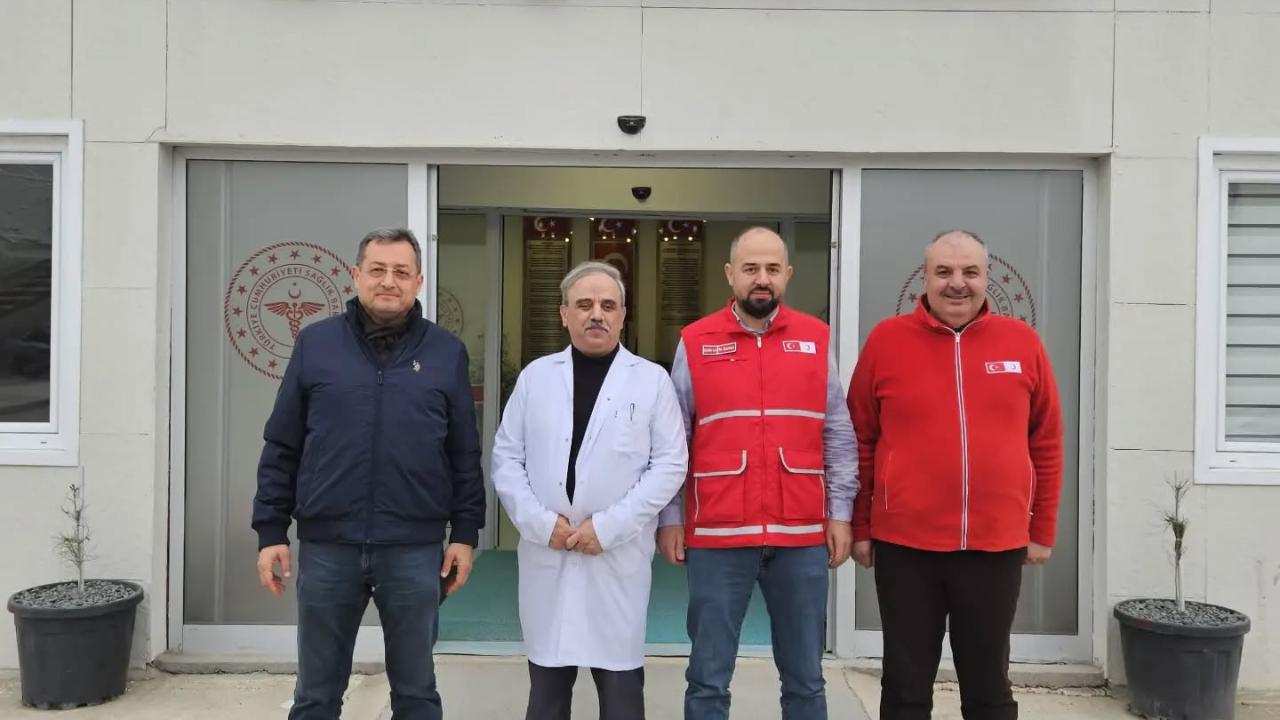 Kızılay’dan Başhekim Bayrakçıoğlu’na Hayırlı Olsun Ziyareti