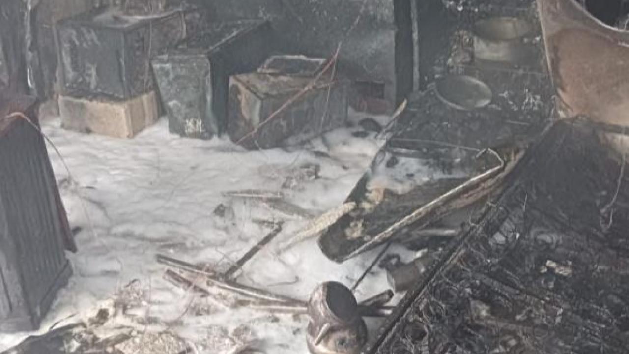 Konteyner Alevlere Teslim Oldu