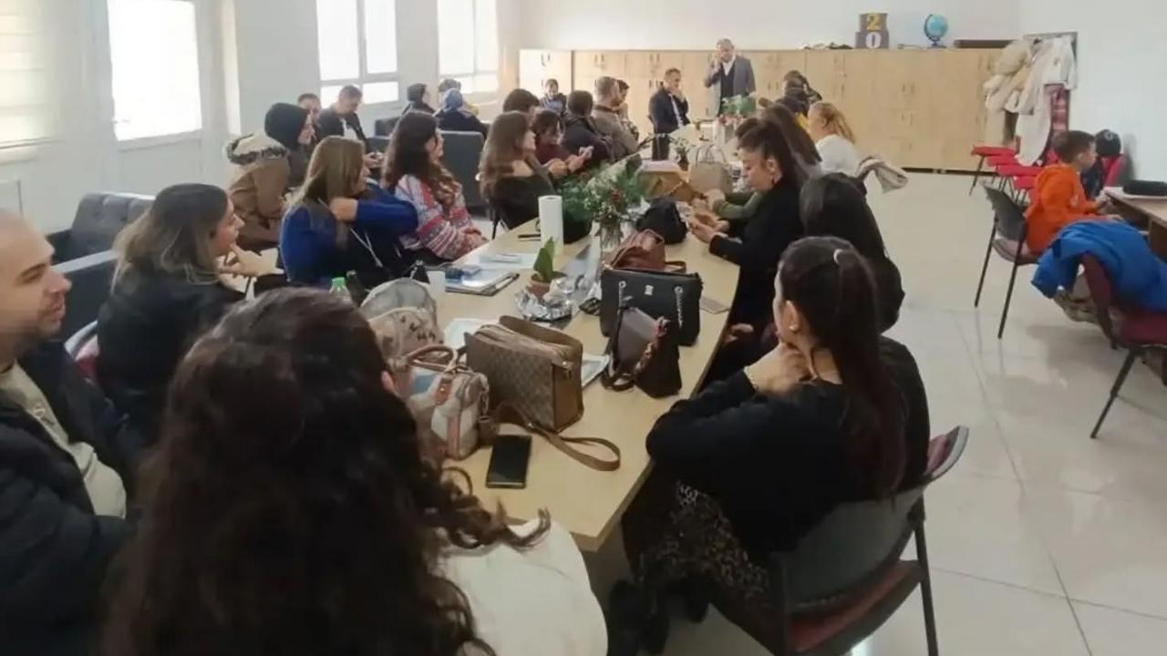 ÖĞRETMENLER ÇÖZÜM BEKLİYOR