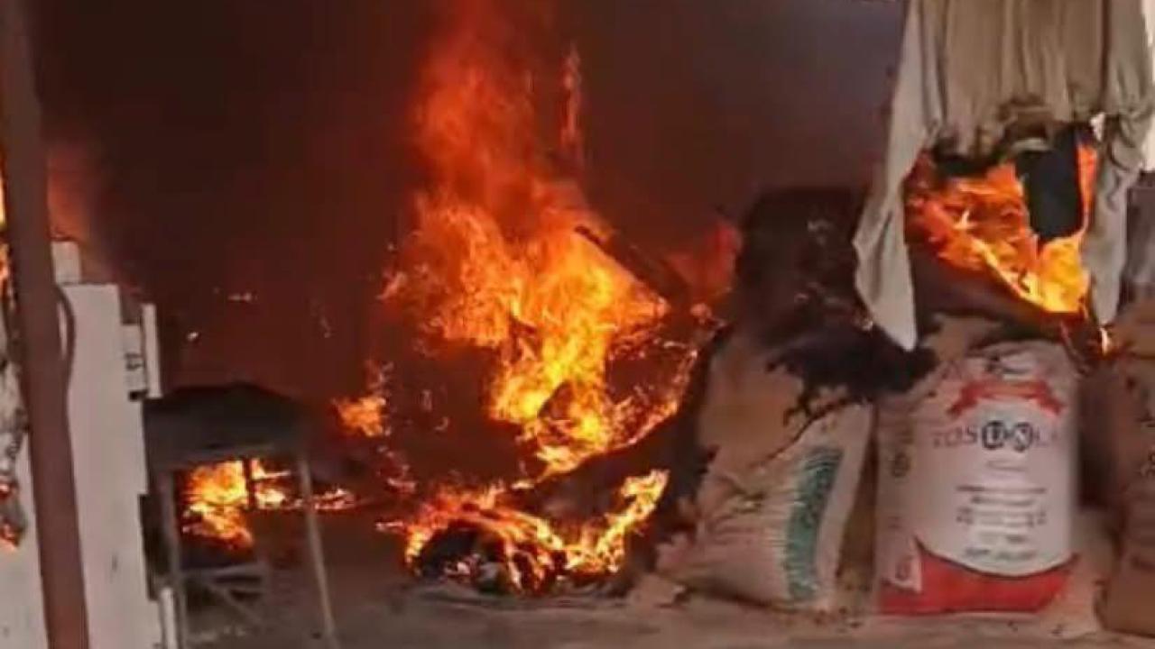 Reyhanlı’da Çatı Katı Yangını Korkuttu