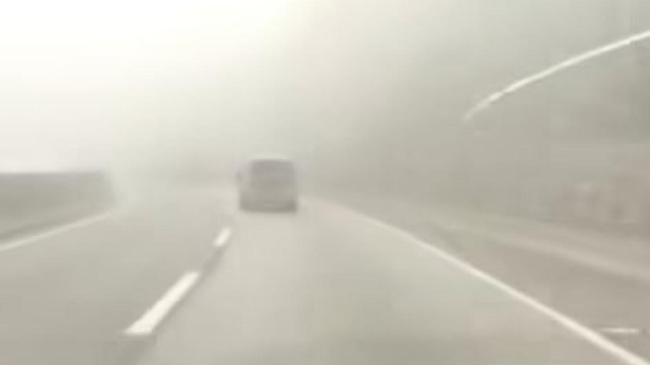 Sağanak Yağış Sonrası Görüş Mesafesi Düştü