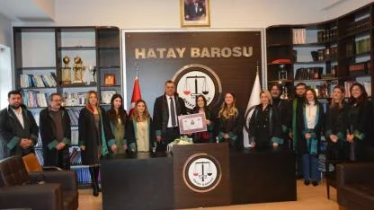 Selen Arslan Meslek Yemini Ederek Avukatlığa İlk Adımı Attı