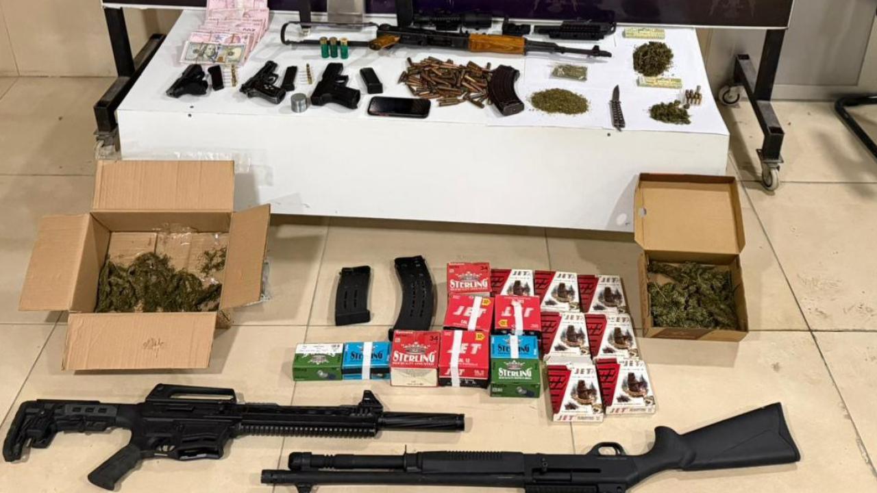 Silah Ve Uyuşturucu Cephaneliği Ortaya Çıktı