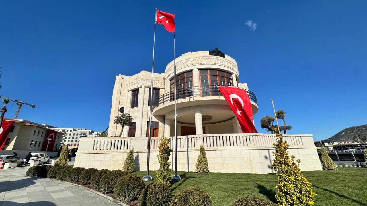 Tarihi Meclis Binası Devlet Tiyatrolarına Sahne Olacak