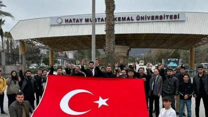 Türk Dünyası Topluluğu’ndan Bayrağa  Yapılan Saygısızlığa Tepki