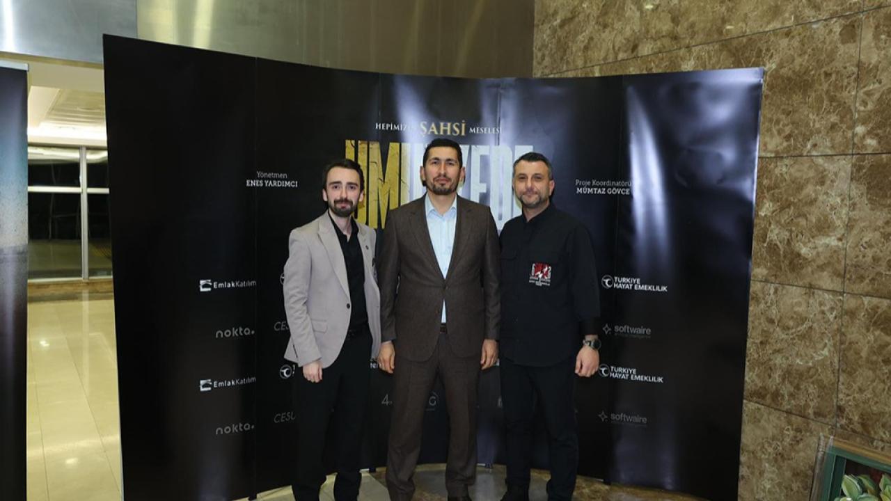 Umutzede Belgeseli İzleyiciyle Buluştu