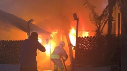 Yanan Konteyner Kullanılmaz Hale Geldi