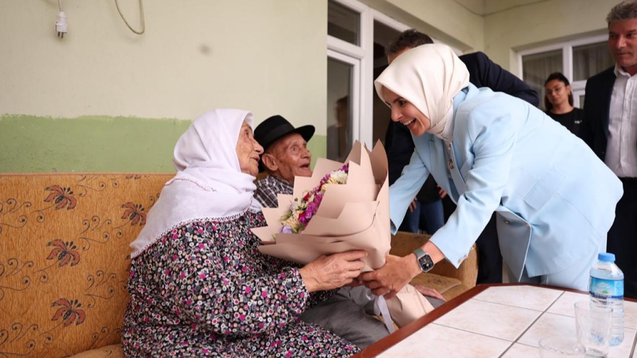 Yaşlı ve Engelli Aylıkları Hesaplara Yatıyor